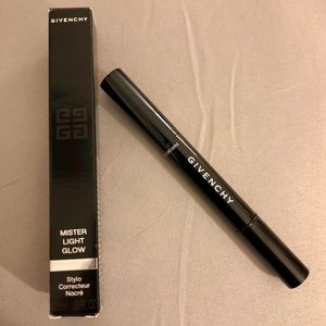 Givenchy Mister Light Glow